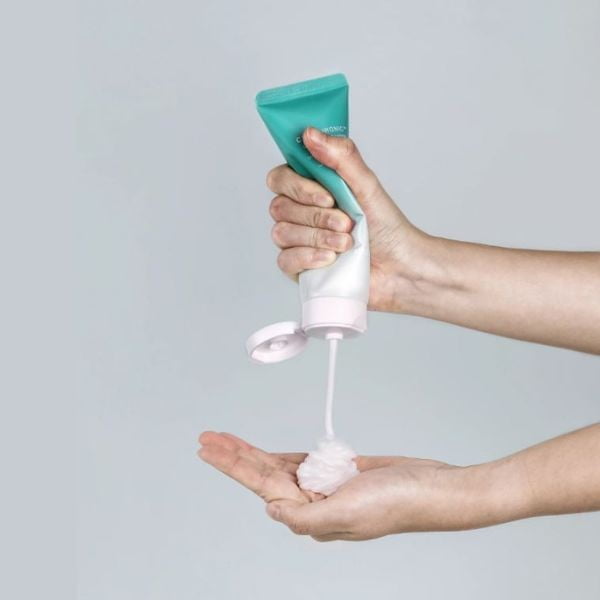 MIZON Cicaluronic Low PH Cleanser