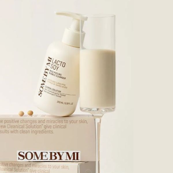 SOME BY MI Lactosoy Mild Bubble Peeling Cleanser
