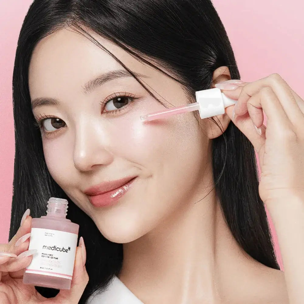 Prodotti skincare coreana Medicube per la routine viso anti-age quotidiana