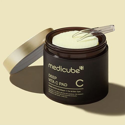 medicube_deep_vita_c_pad_dischetti_illuminanti_esfolianti